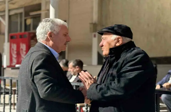 Başkan Karamehmetoğlu, vatandaşlarla bir araya gedi
