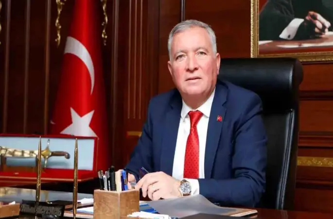 Başkan Kepenek: "Geleceğin mimarı çocuklarımızın bayramı kutlu olsun"
