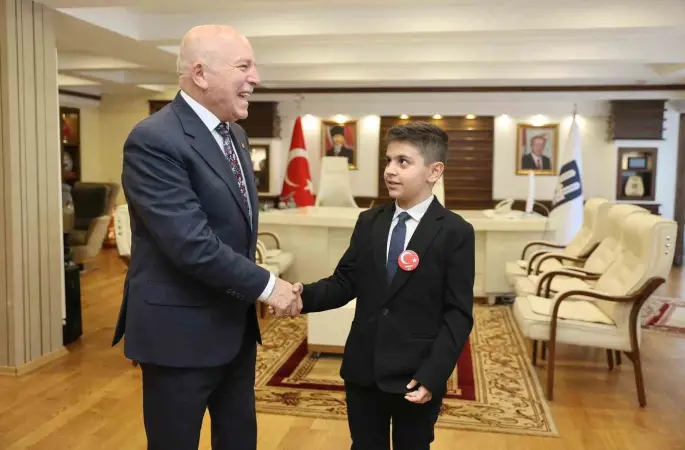 Başkan Sekmen; "Onlar gözümüzün nuru, geleceğimizin umudu"
