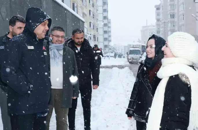 Başkan Toptaş:" Karla mücadele çalışmalarımız aralıksız sürüyor"
