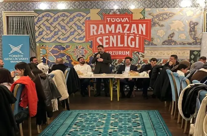 Başkan Uçar, TÜGVA iftarında gençlerle buluştu
