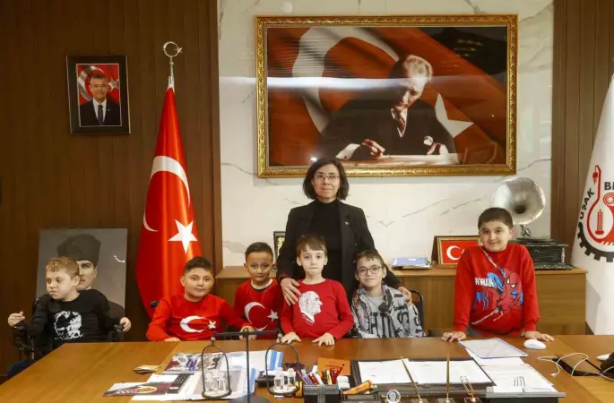 Başkanvekili Özkan özel misafirlerini ağırladı
