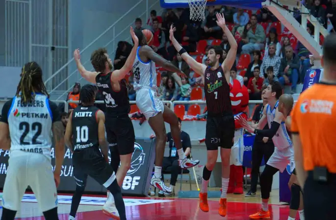 Basketbol Süper Ligi: Aliağa Petkimspor: 100 - Manisa Basket: 87
