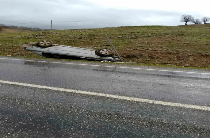 Batman’da sürücüsünün kontrolünden çıkan otomobil takla attı: 1 yaralı

