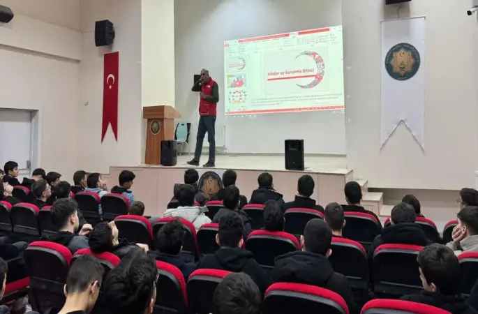 Bayburt’ta öğrencilere afet ve korunma bilinci anlatıldı
