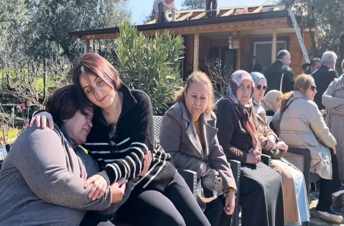 Bayram arifesinde evlerine yıkım ekibi gelince belediye başkanına beddua yağdırdı: "Sana verdiğimiz oylar haram olsun"
