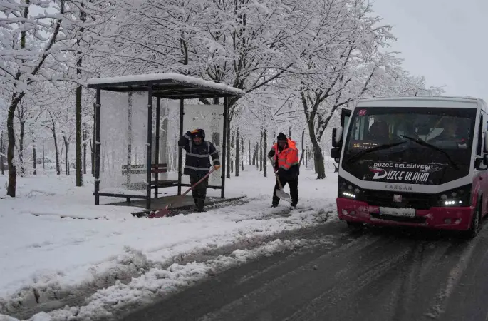 Belediyenin kar timleri sahada
