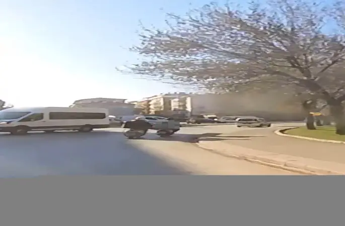 Benzini biten motosikleti iterken dengesini kaybeden motosiklet sürücüsü kaza yaptı
