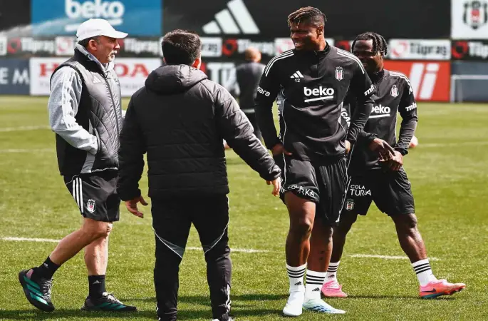 Beşiktaş kondisyon ve taktik çalıştı

