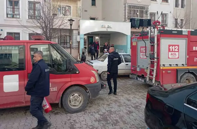 Besni’de çıkan ev yangını korkuttu
