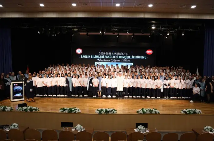 BEUN’da geleceğin hemşireleri üniformalarını giydi
