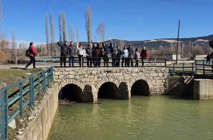 Beyşehir’de kuruyan tabiat harikası yeniden suya kavuştu
