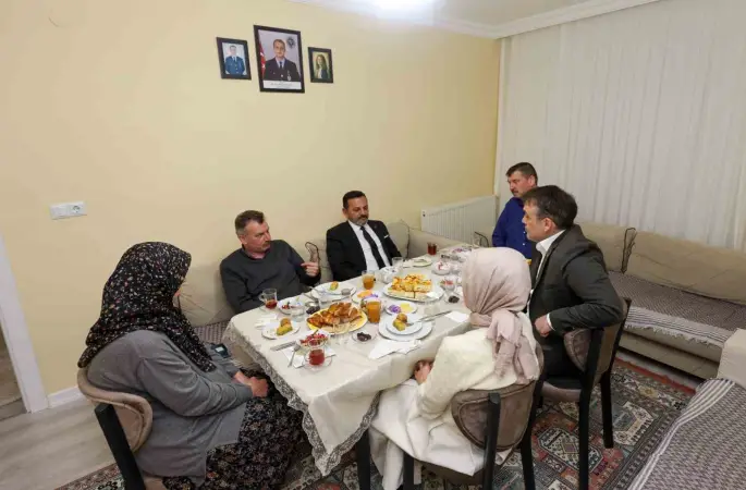 Bilecik protokolü şehit ve gazi aileleriyle iftarda buluştu
