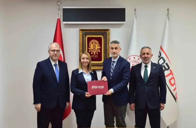 Bilecik’e büyük spor yatırımı için imzalar atıldı
