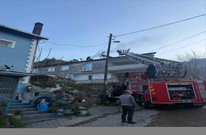 Bilecik’te evin bacasında çıkan yangın korkuttu
