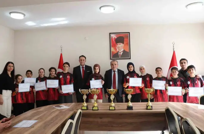Bilecik’te ‘Floor Curling’ başarı belgeleri sahiplerini buldu
