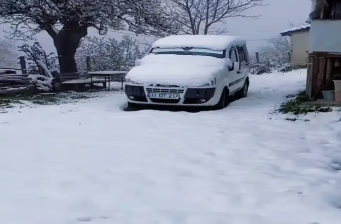 Bilecik’te kar sürprizi
