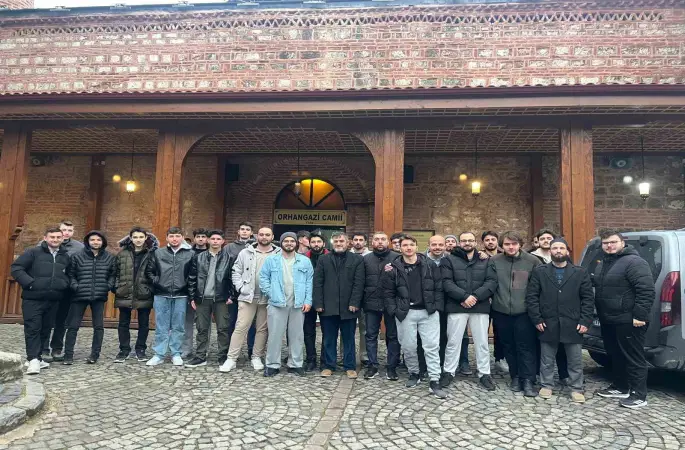 Bilecik’te KYK öğrencileri sabah namazında buluştu
