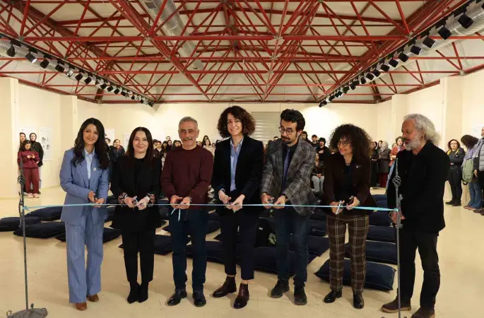 Böceklerin dünyası bilim ve sanatla anlatıldı
