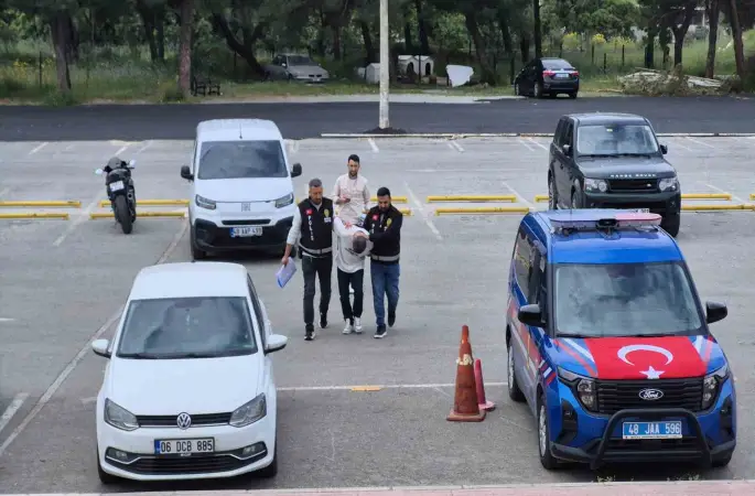 Bodrum’da eski sevgilisini bıçaklayarak yaralayan saldırgan tutuklandı
