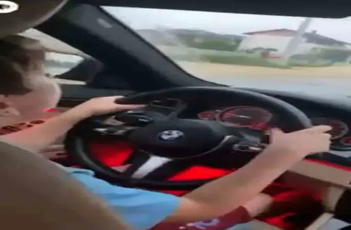 Bolu’da çocuğuna araba veren aileye ceza kesildi
