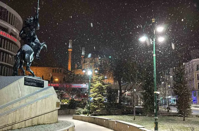 Bolu’da kar yağışı başladı
