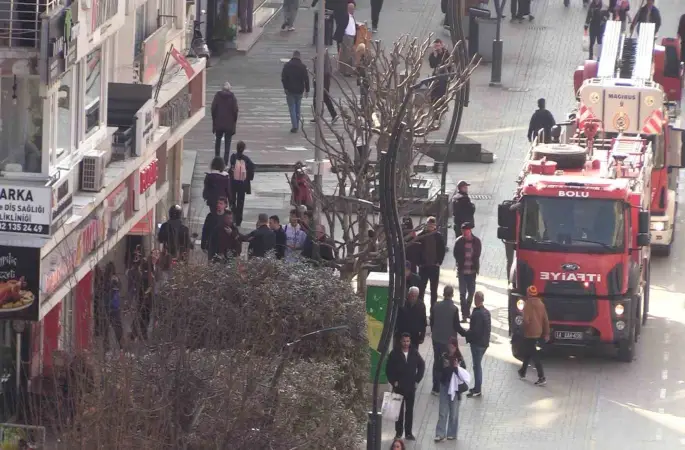 Bolu’da yanık kokusu itfaiye ekiplerini harekete geçirdi
