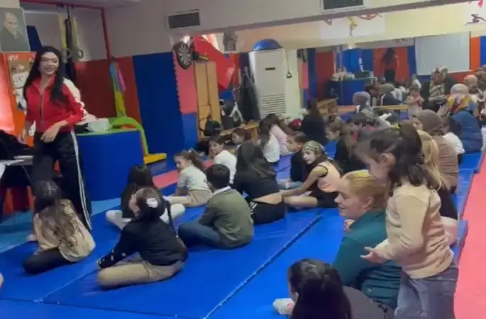 Burhaniye’de anne ve çocukları sporda buluştu
