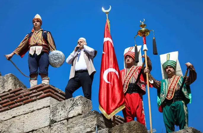 Bursa’da fethin 700. yılı coşkusu
