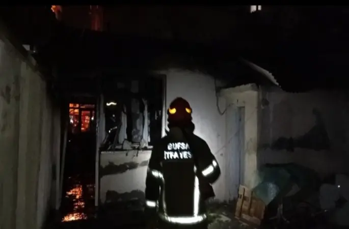 Bursa’da müstakil evde korkutan yangın
