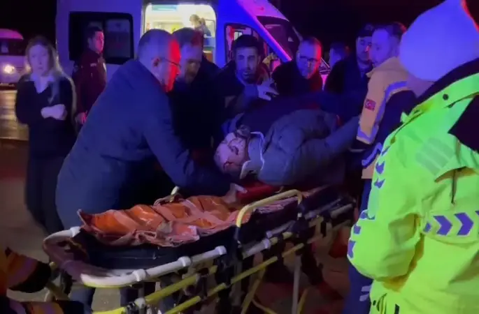 Bursa’da trafik kazasında can pazarı: 4 yaralı
