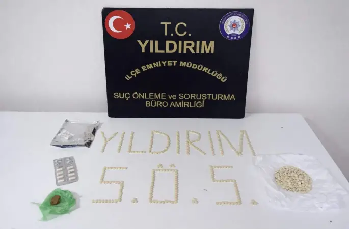 Bursa’da zehir tacirleri böyle yakalandı. Zulalanan uyuşturucuları polis tek tek buldu
