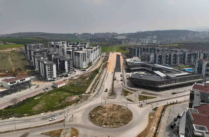 Büyükşehirle yeni yerleşimlere modern yollar

