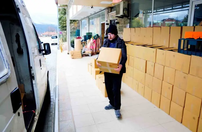 Çameli Belediyesinden ihtiyaç sahiplerine Ramazan kolisi desteği
