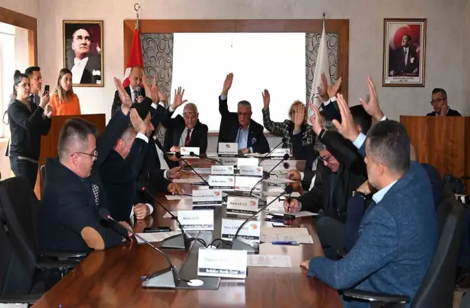 Çamyuva Mahallesi’nde sel ve su baskınına karşı çalışma raporu oy birliği ile kabul edildi
