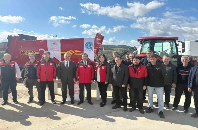 Çanakkale’de katı gübre dağıtma makinaları işletmelere teslim edildi
