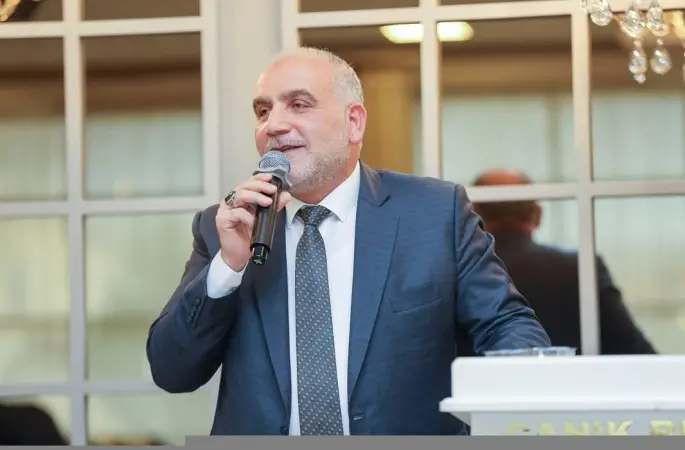 Canik Belediyesi’nden evlenecek çiftlere 20 bin TL destek
