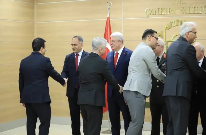 Çankırı’da protokol ile vatandaşlar bayramlaştı
