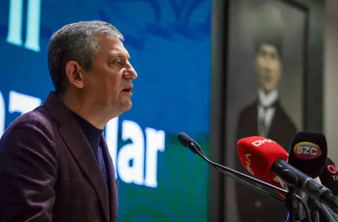 CHP Genel Başkanı Özel: "Filistin için verilen mücadeleye hem diplomatik desteği hem de insani desteği vermiş olan bir ülkeyiz"
