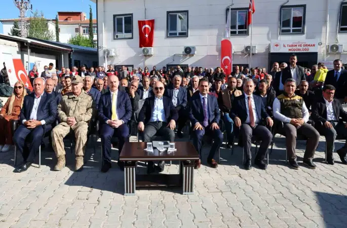 Çiftçilere zirai alet ve ekipman dağıtıldı
