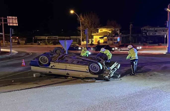 Çorum’da iki otomobil çarpıştı: 1 yaralı
