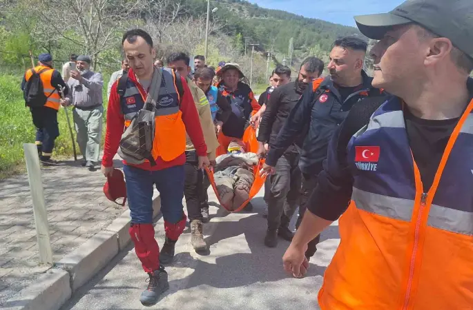 Çorum’da kaybolan yaşlı adam 2 gün sonra dağda uyurken bulundu
