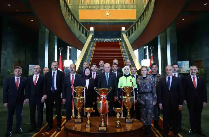Cumhurbaşkanı Erdoğan Türk Polis Teşkilatı’nın 181. yılını kutladı
