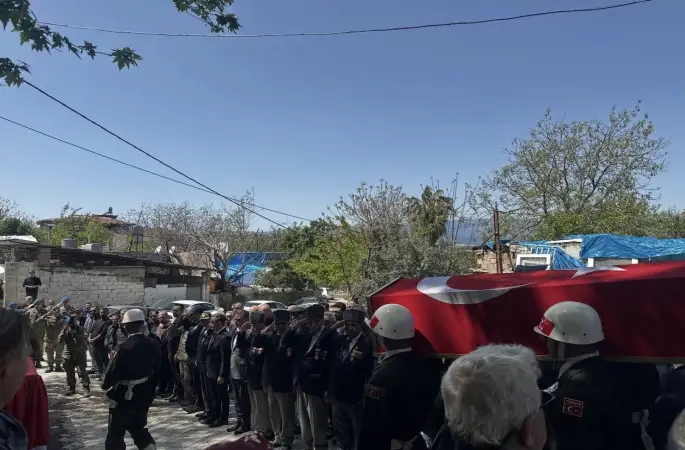 Defne’de Kıbrıs Gazisi son yolculuğuna uğurlandı
