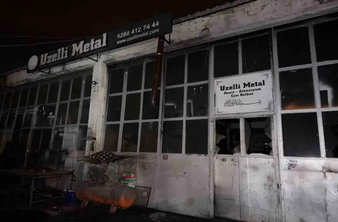Demirci dükkanında patlama: 1 ölü, 2 yaralı
