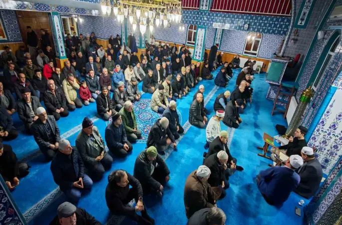 Demirci’de Miraç Kandili dualarla idrak edildi
