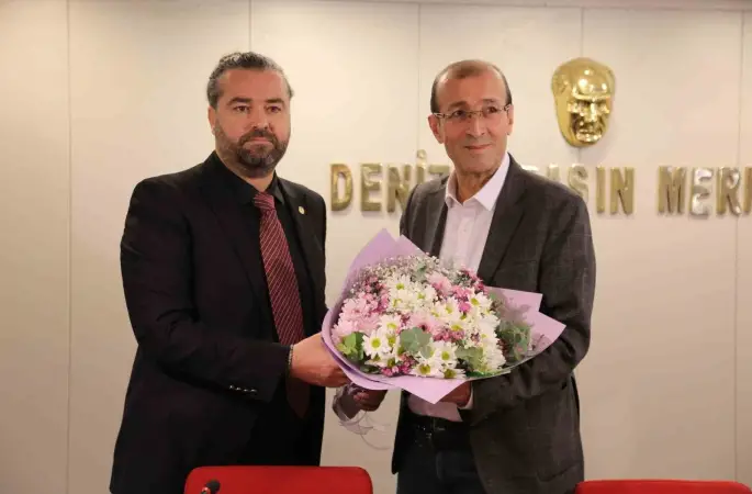 Denizli Gazeteciler Cemiyetinde devir teslim
