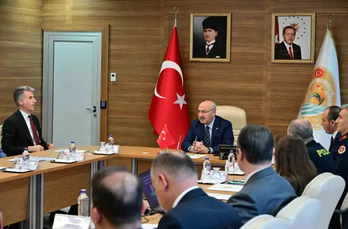 Denizli’de bağımlılıkla mücadele masaya yatırıldı
