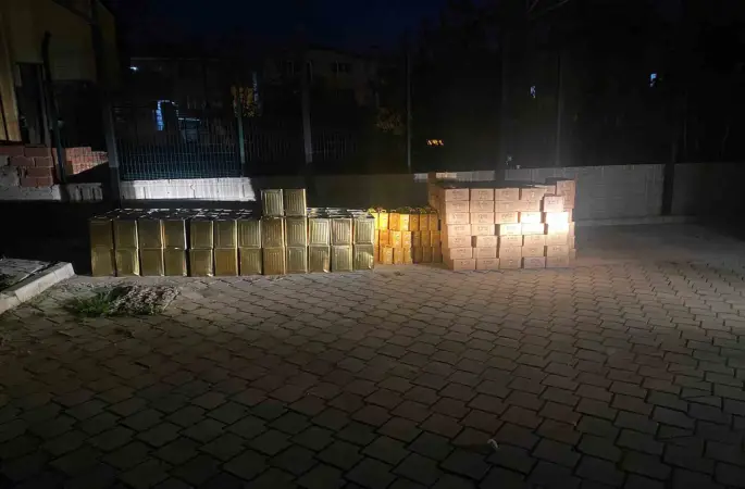 Denizli’de düzenlenen sahte bal operasyonunda 4 tonun üzerinde ürün ele geçirildi
