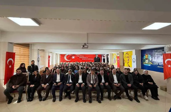 Diyadin’de "Bir bilenle bilge nesil" projesi öğrencilerle buluştu
